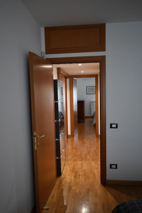 Appartement House Promenade Santa Giulia à Milan Extérieur photo