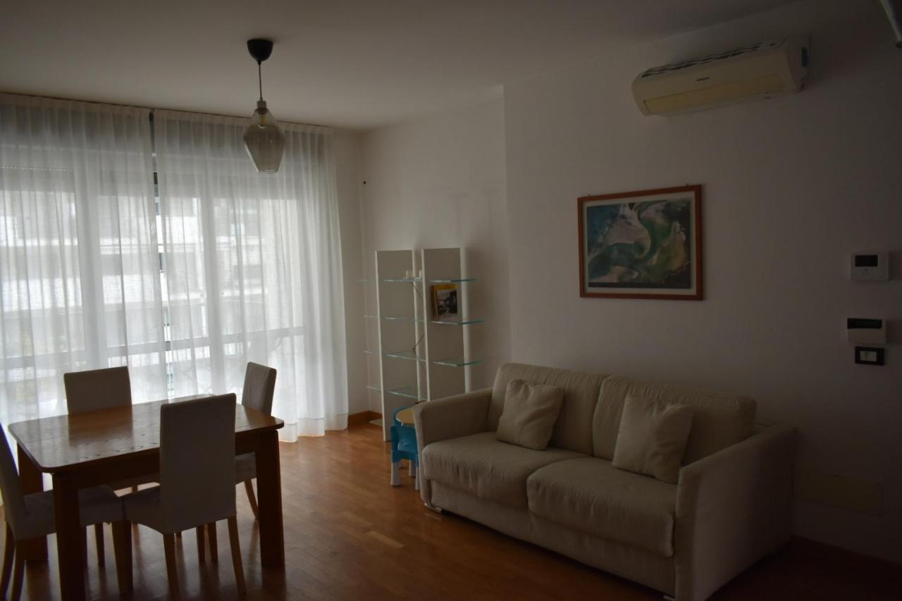 Appartement House Promenade Santa Giulia à Milan Extérieur photo